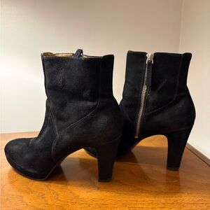 Nine West Elegant Black Heeled Boots